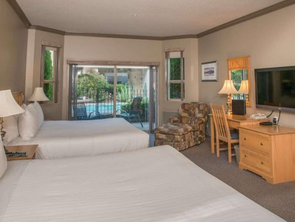 Hilltop Inn - Salmon Arm Ngoại thất bức ảnh