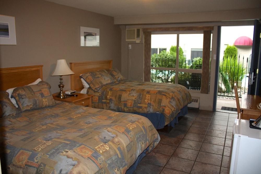 Hilltop Inn - Salmon Arm Ngoại thất bức ảnh