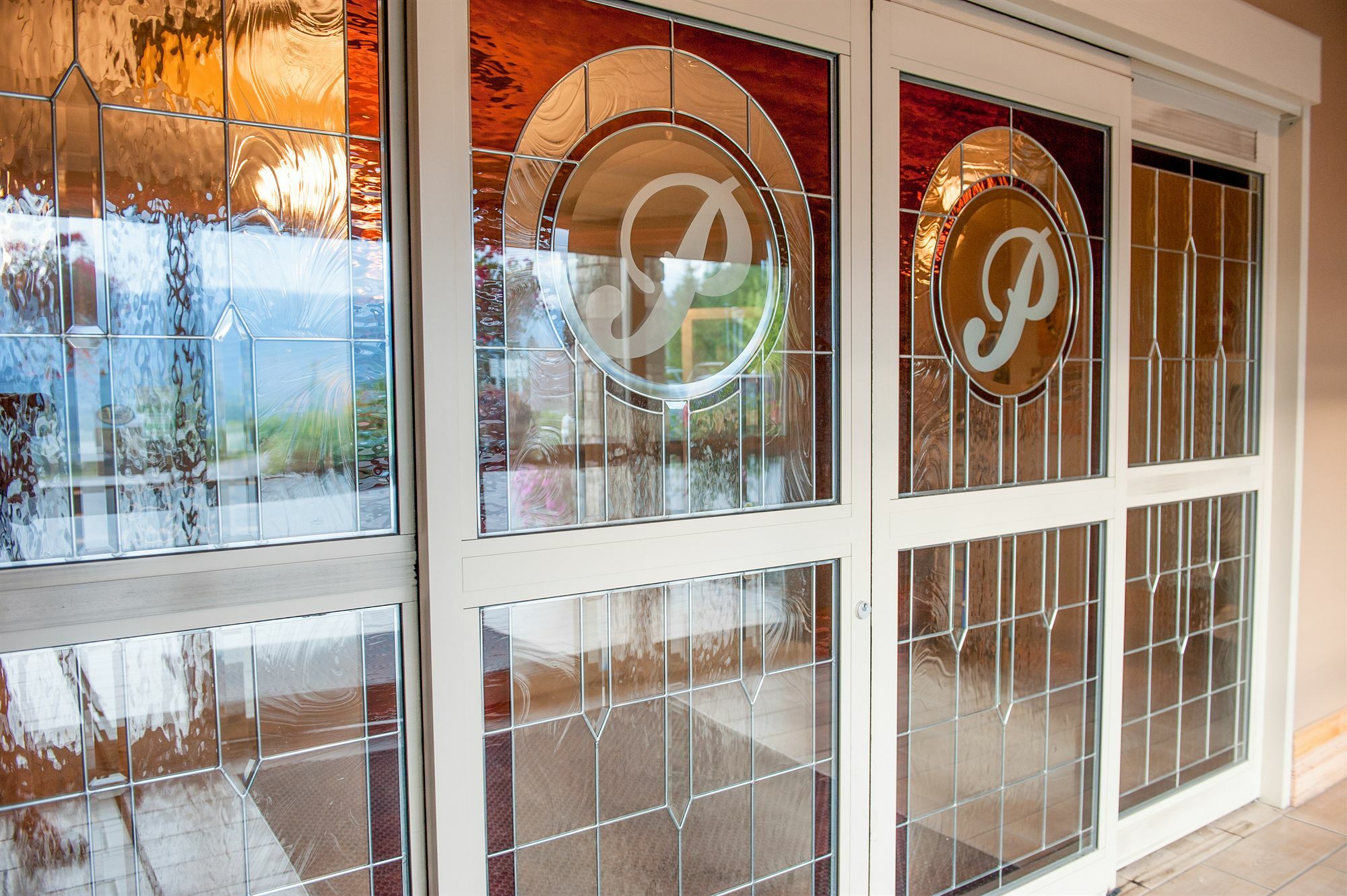 Hilltop Inn - Salmon Arm Ngoại thất bức ảnh