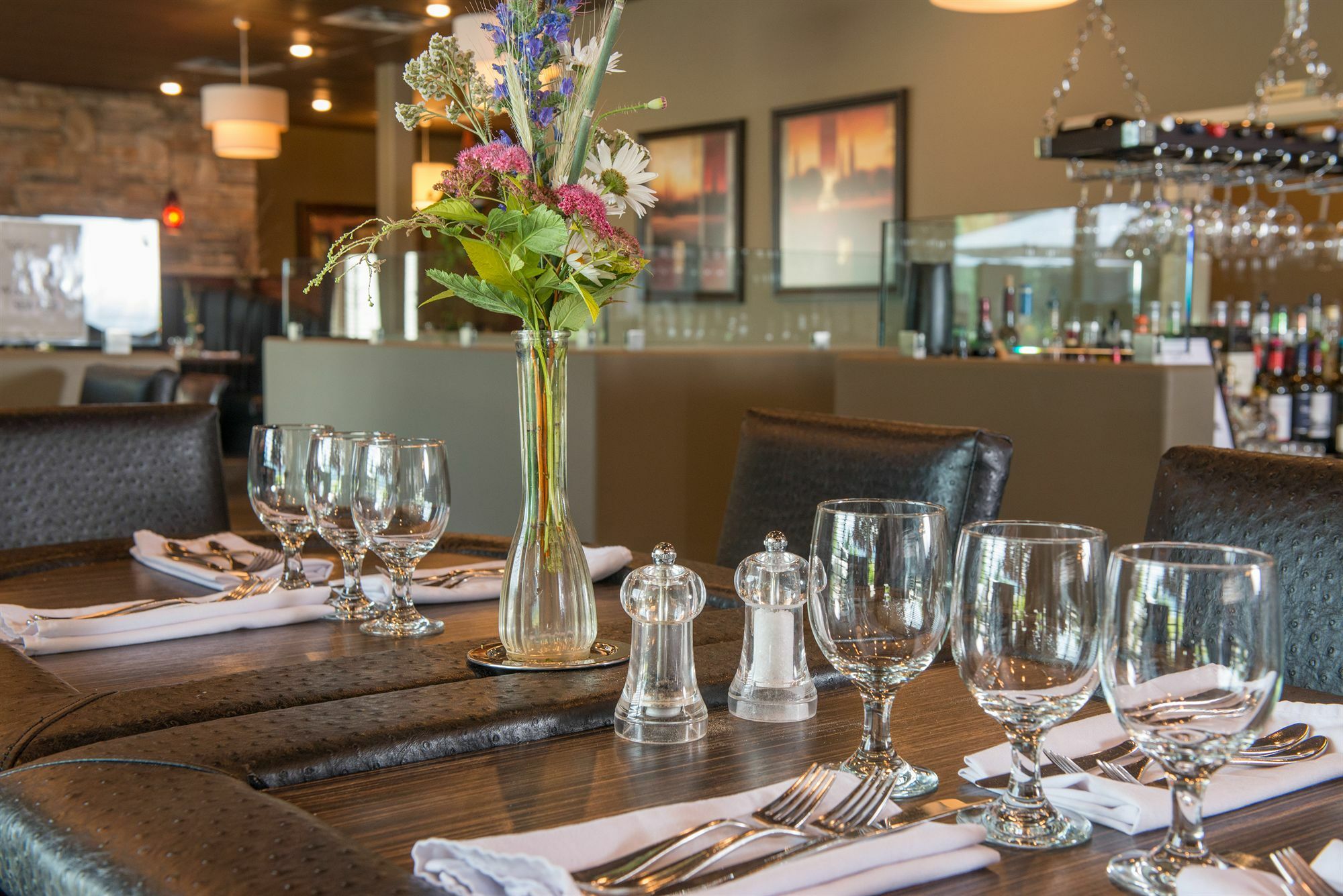 Hilltop Inn - Salmon Arm Ngoại thất bức ảnh