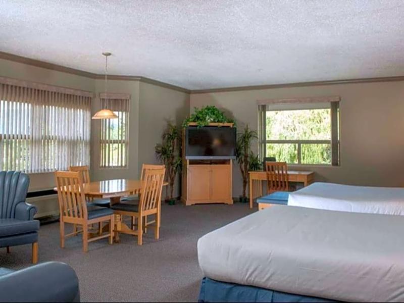 Hilltop Inn - Salmon Arm Ngoại thất bức ảnh